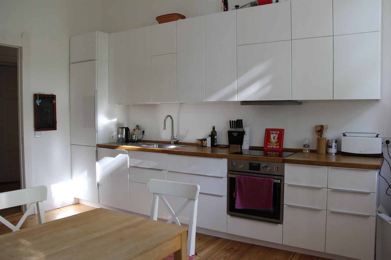 Modern and wonderful suite conveniently located