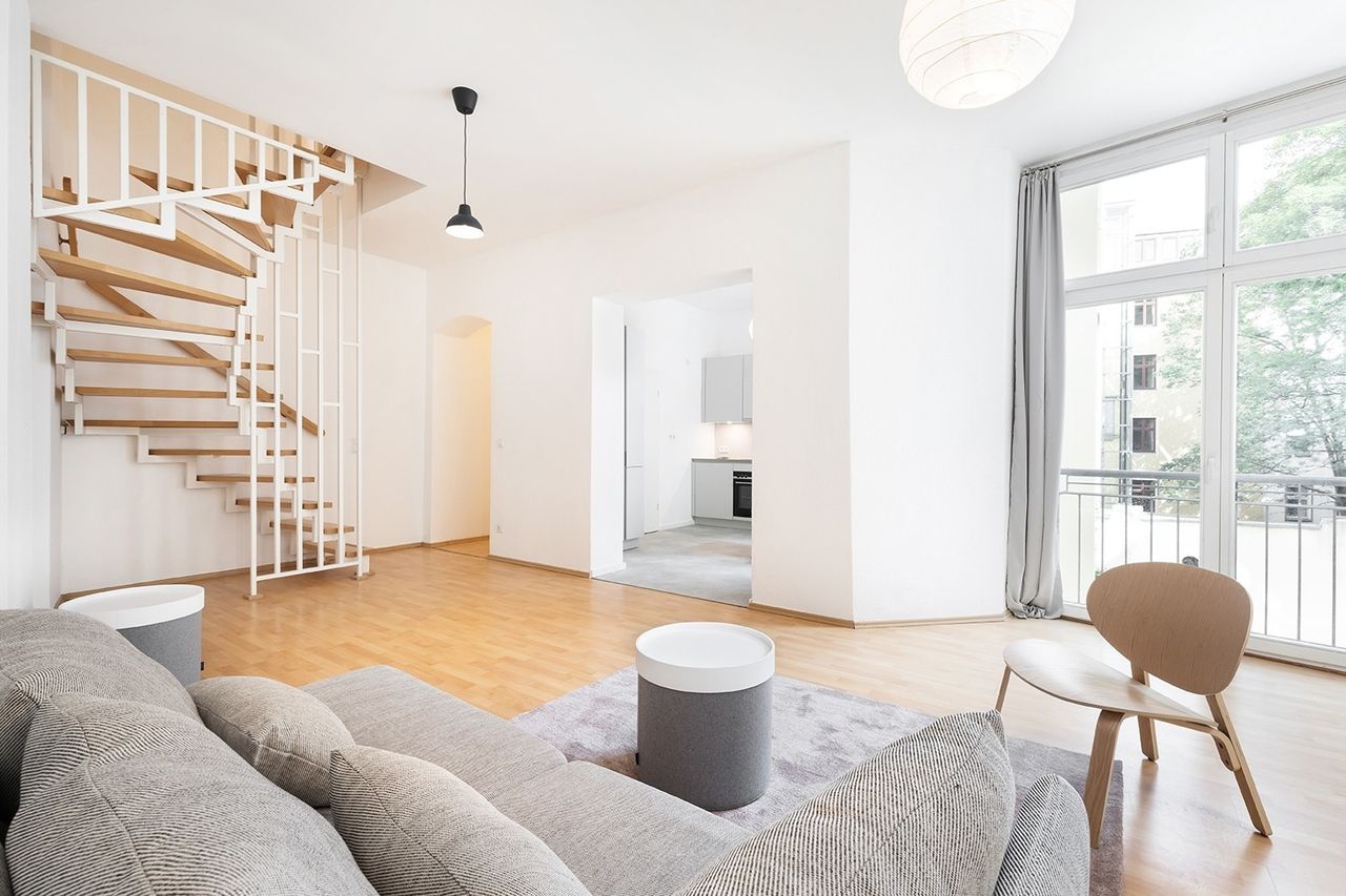 Beautiful duplex 2-room apartment in Simplonstrasse