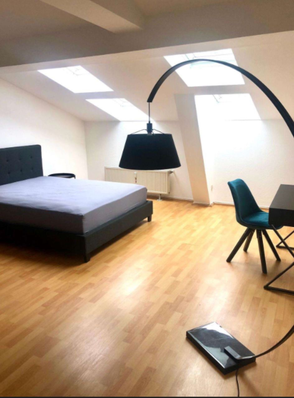 Wonderful & neat flat near school