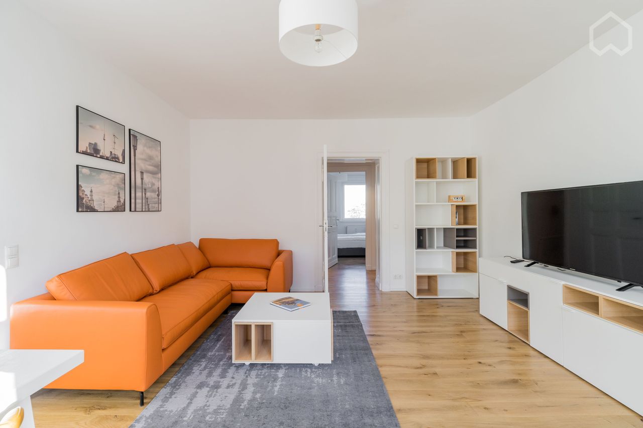 Brand new furnished and renovated apartment near Ostkreuz is waiting for the very first tenants