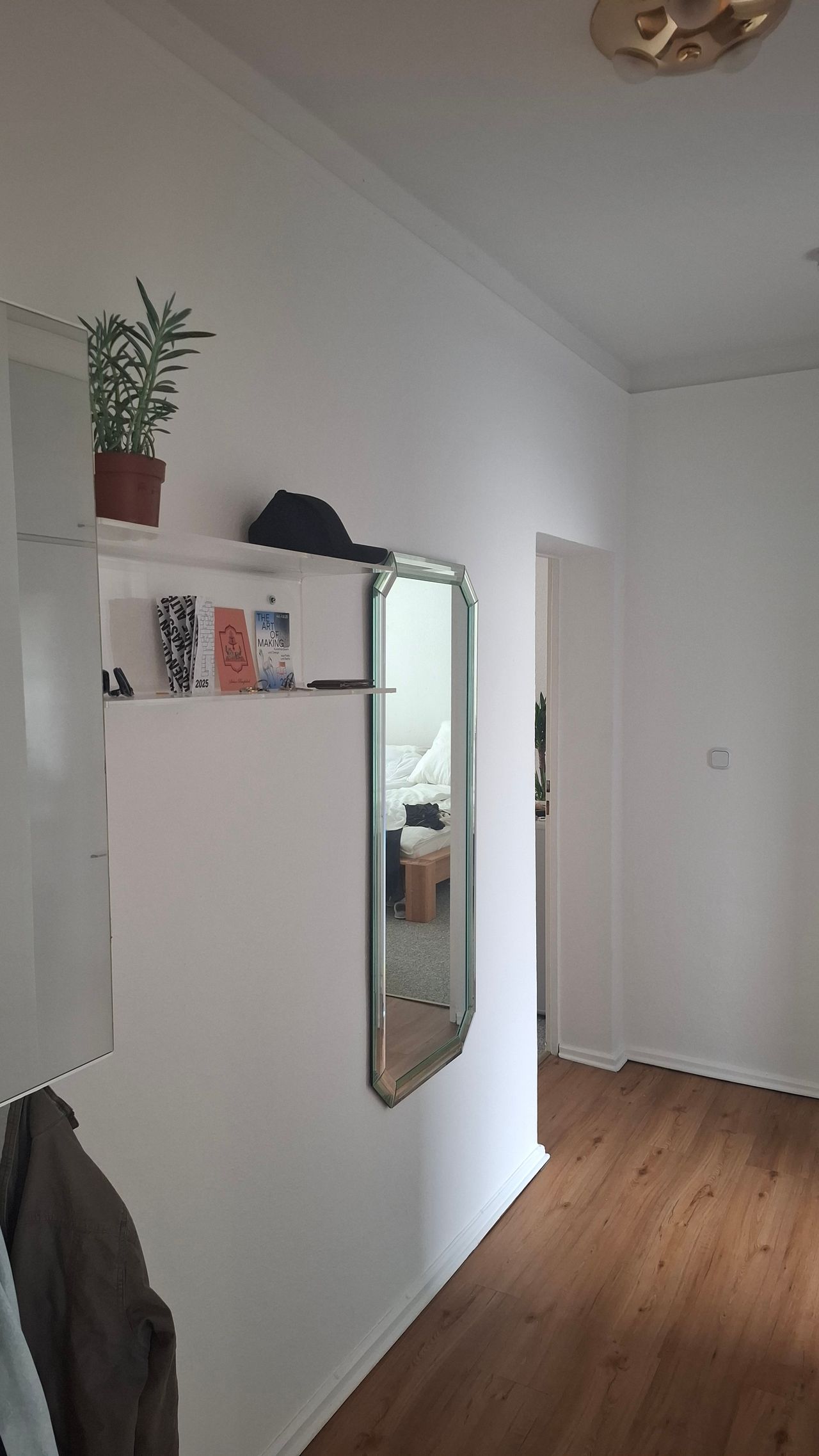 Bright and Newly Renovated Apartment Near Mehringplatz – Ideal for Couples and Small Families