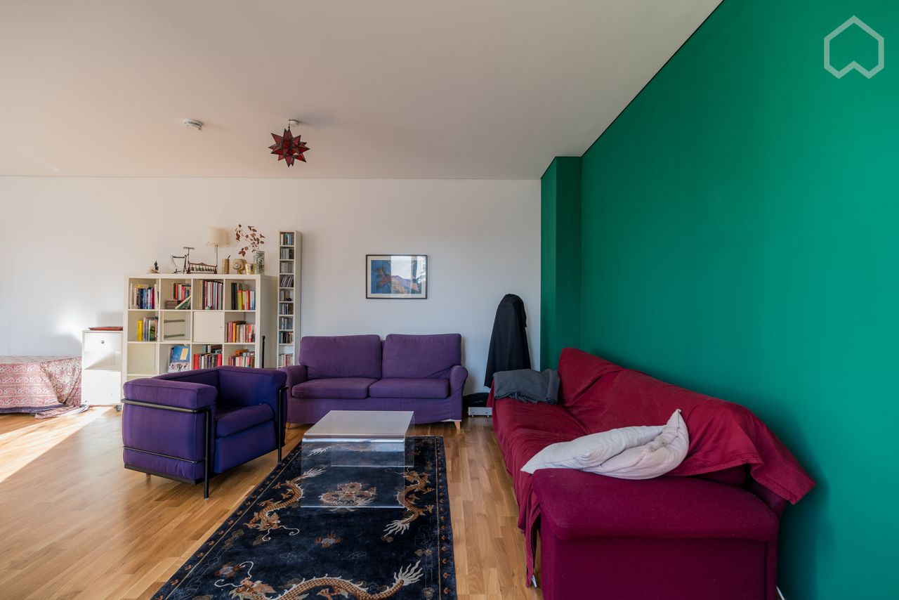 Sunny, quiet attic with terrace in Prenzlauer Berg