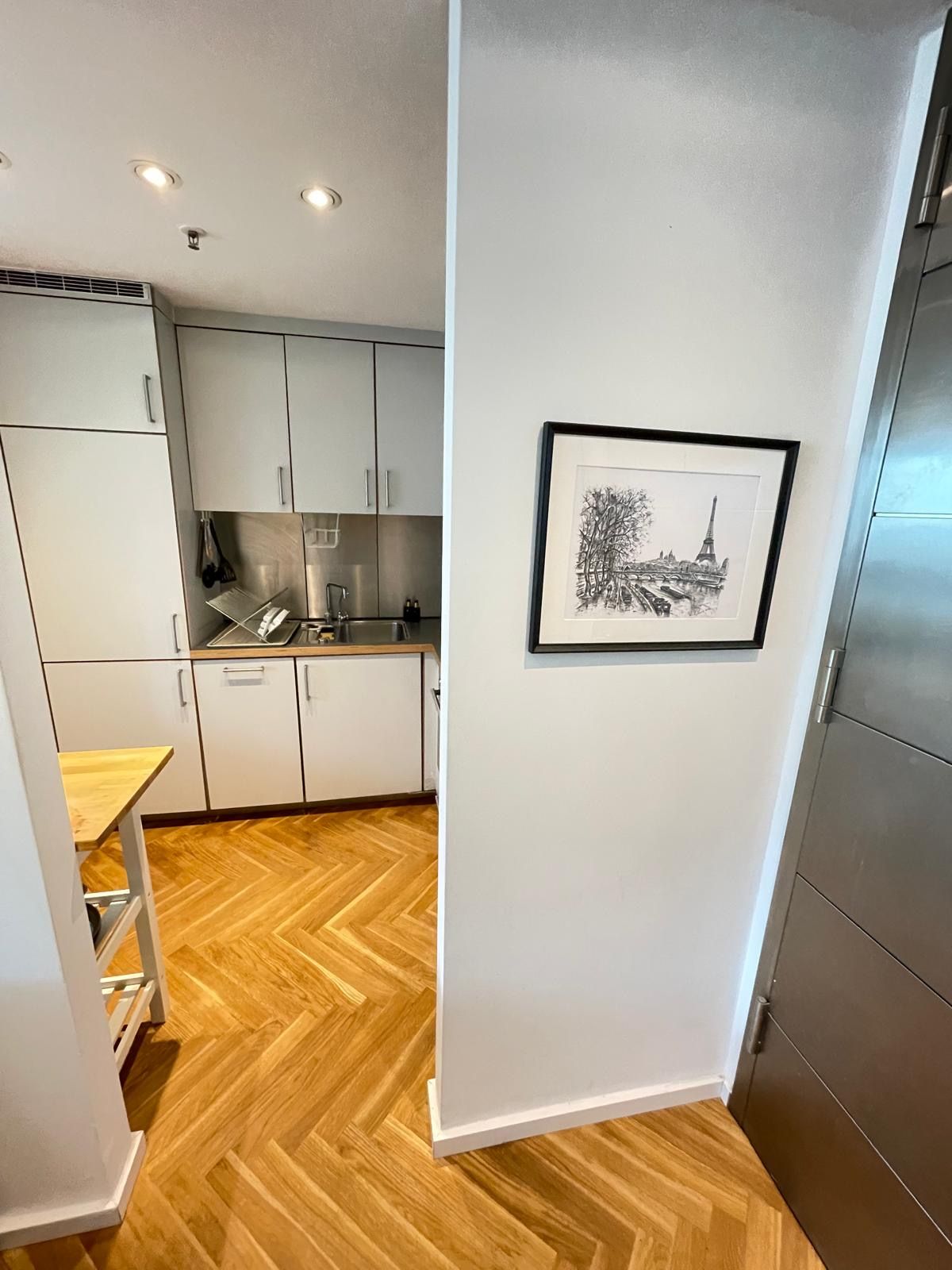 Modern & Furnished 2-Room Apartment in Berlin at Potsdamer Platz