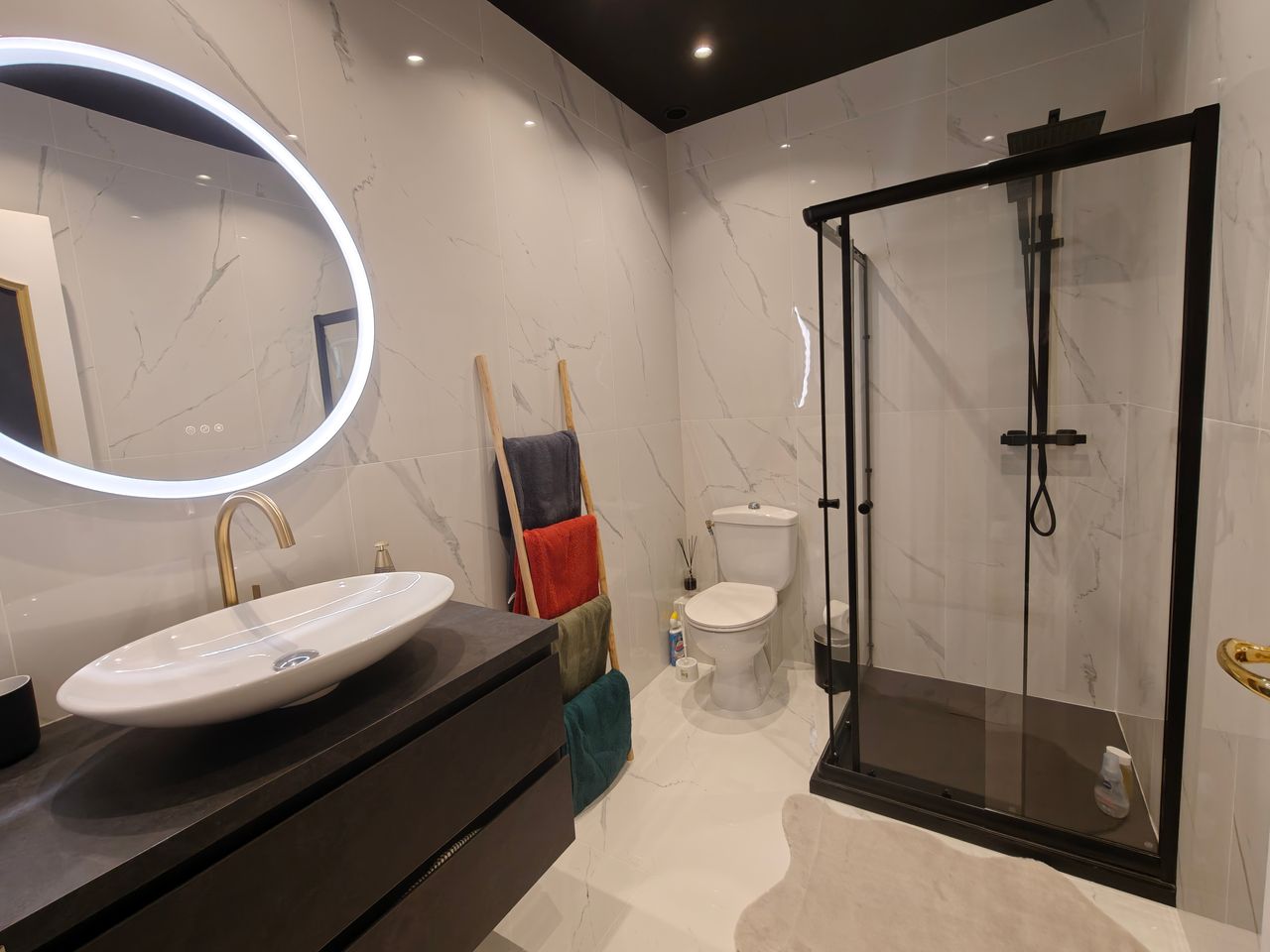 New Spacious flat up to 6 persons - air conditioning - close promenade.