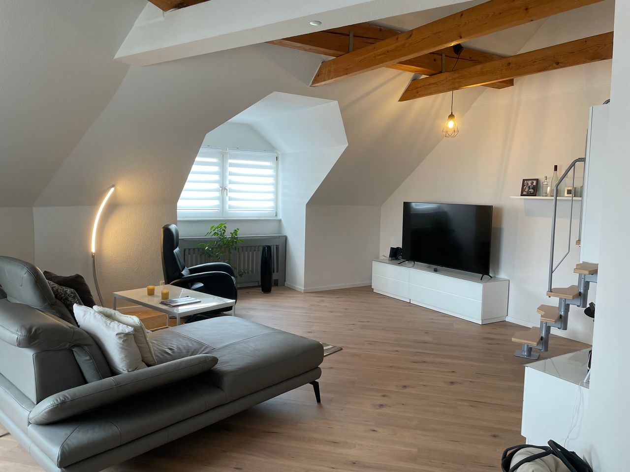 Modern, charming suite close to city center of Neuss-Grimmlinghausen