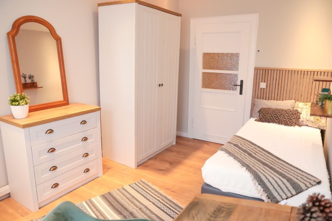 Cosy 2-room flatshare, newly renovated, fully equipped