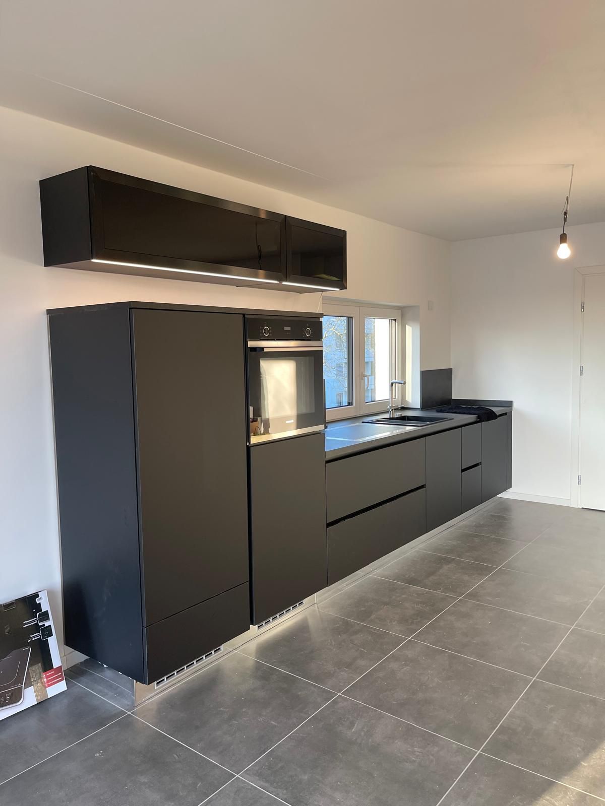 Möbliertes Business-Apartment mit Südausrichtung, Klimaanlage & Dachterrasse