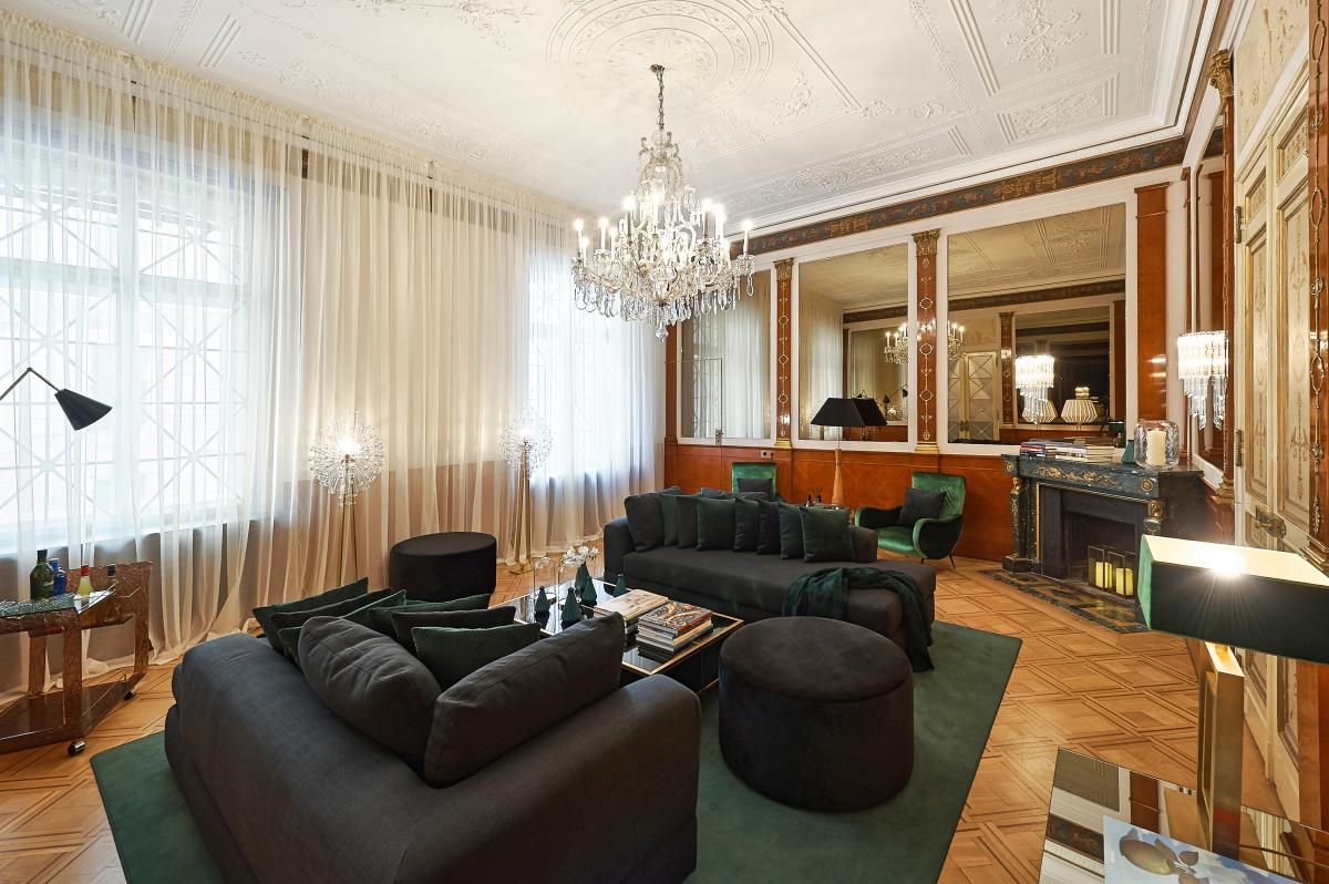 Imperial and luxurious 200 m² apartment in the heart of the embassy district