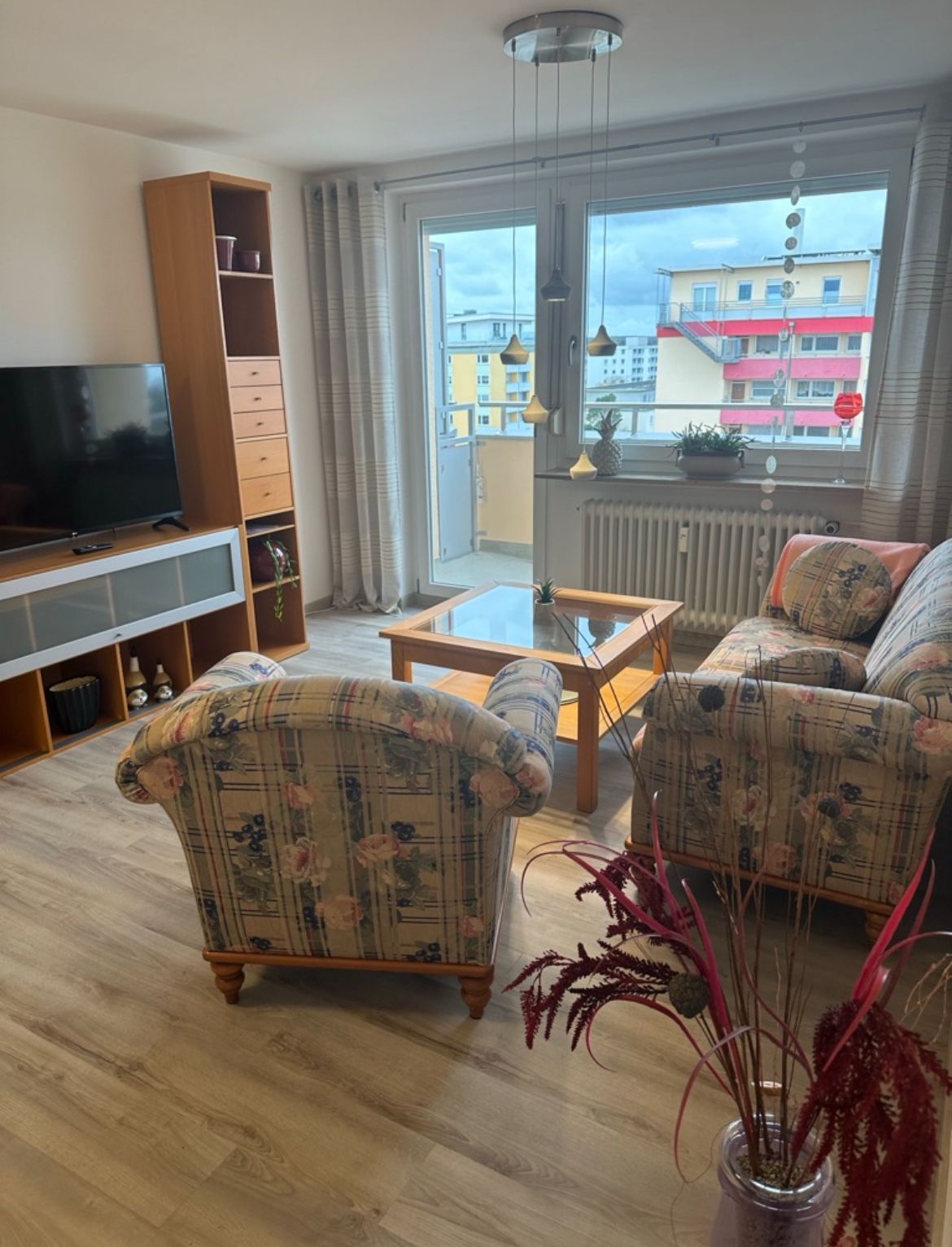 Beautifully furnished barrier-free apartment with WiFi and south-facing balcony in Nuremberg/Röthenbach
