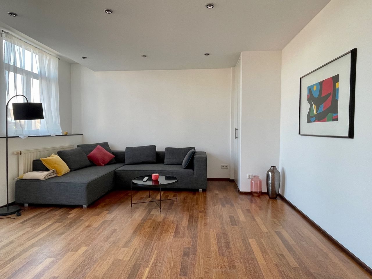 Large and bright maisonette apartment in best location (Cologne)