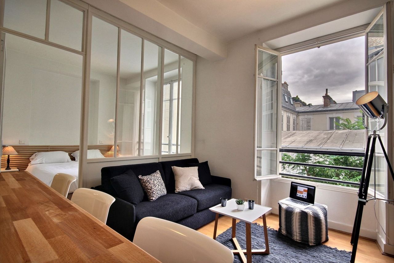 Apartment 2 rooms - Champs Elysées - Etoile