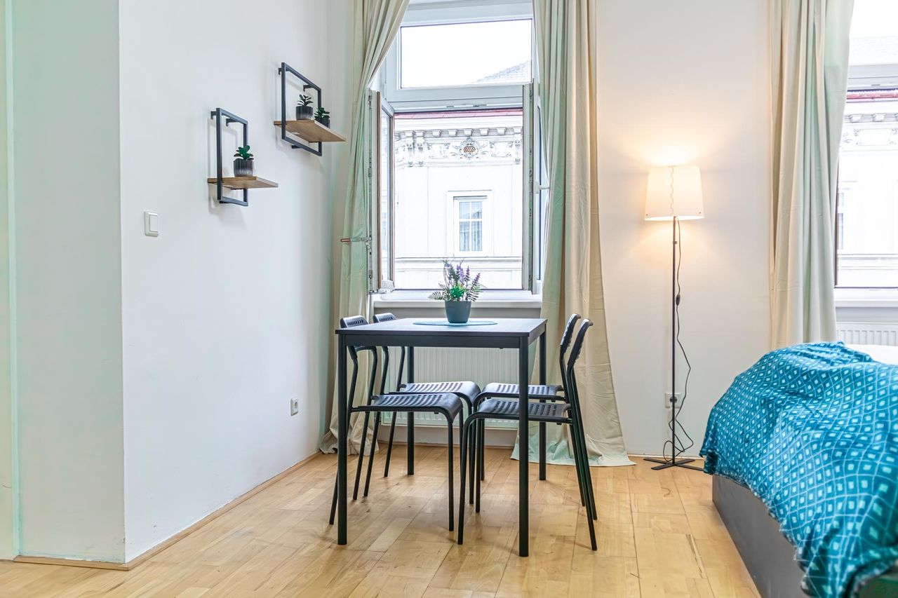 HE3829 Elegant 2BR apartment @Wiener Stadthalle/Centrally located