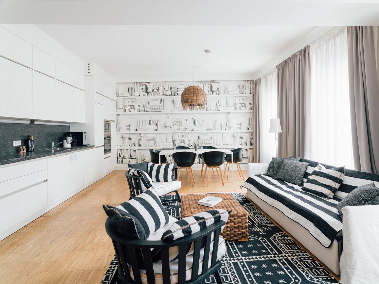 Cute & wonderful studio conveniently located