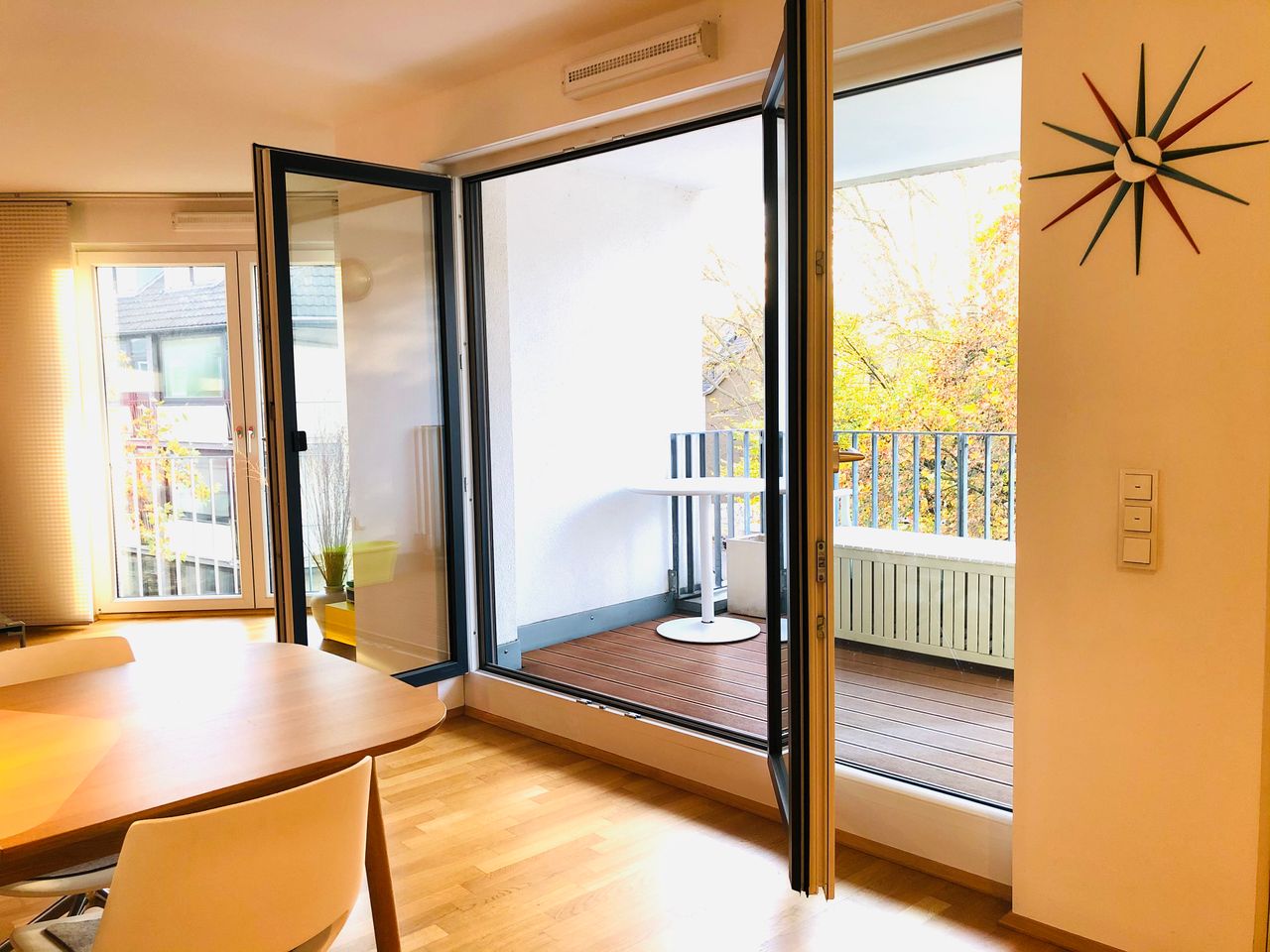 Modern, bright and comfortable flat with balcony in the heart of Cologne city- Mauritius quarter