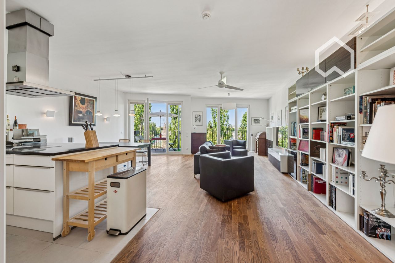 Exclusive, Fully Furnished Designer Apartment with Balcony in Prime Location