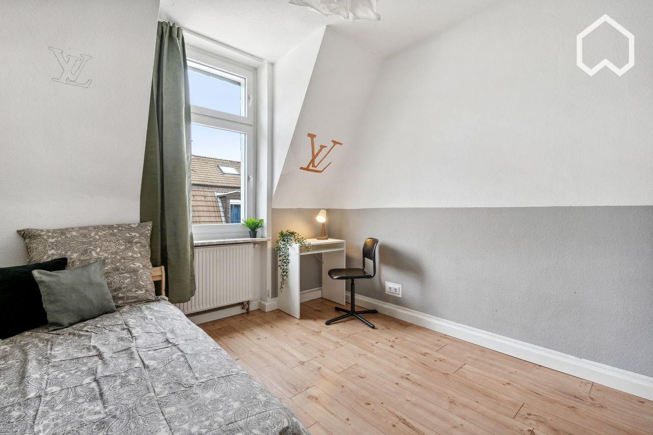 Cozy, big family suite or flatshare, 10min from train station