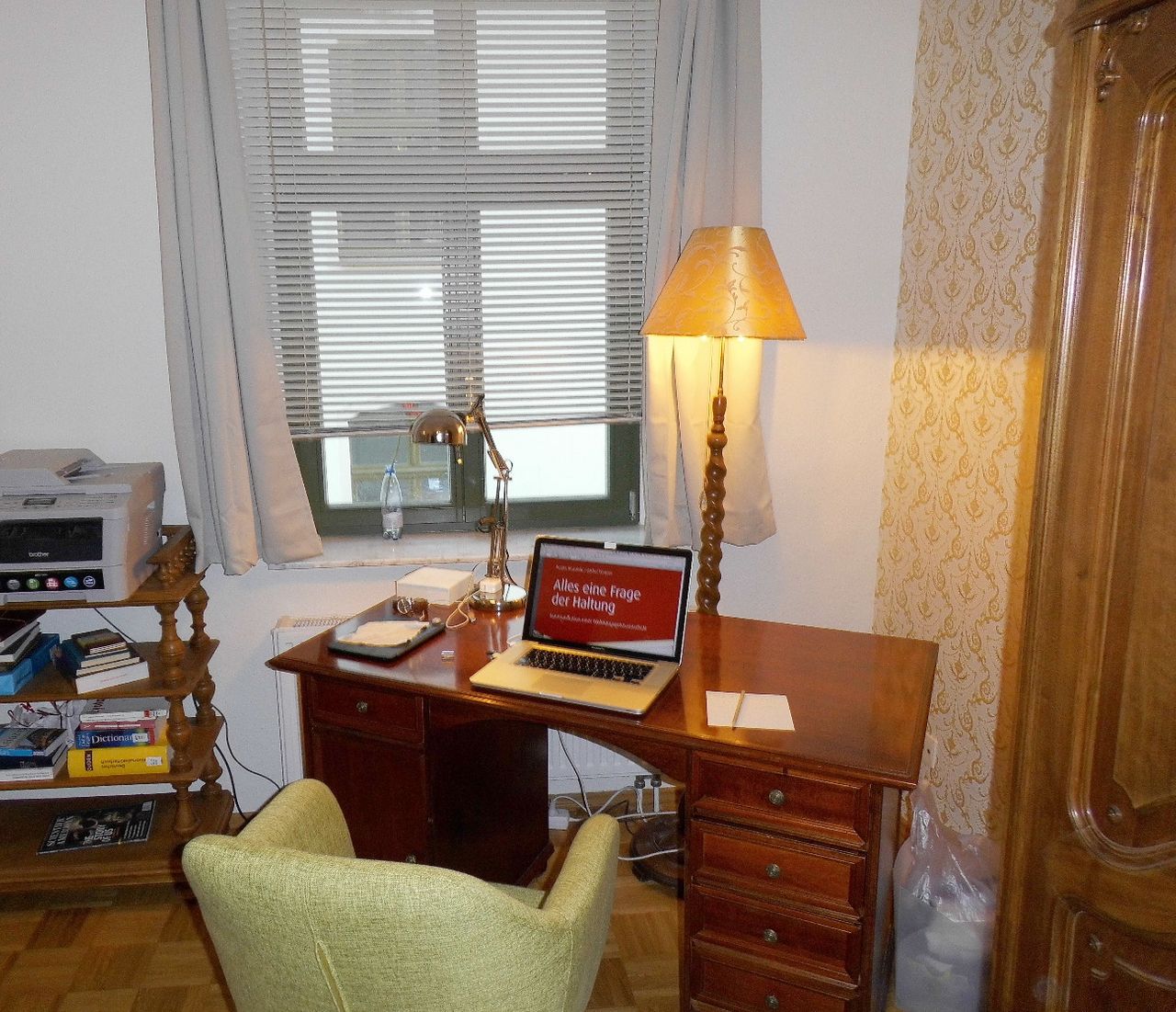 Top apartment in absolute prime location in the center of Leipzig: in 10 minutes walk through the Clara Park in the city center. (WE08)