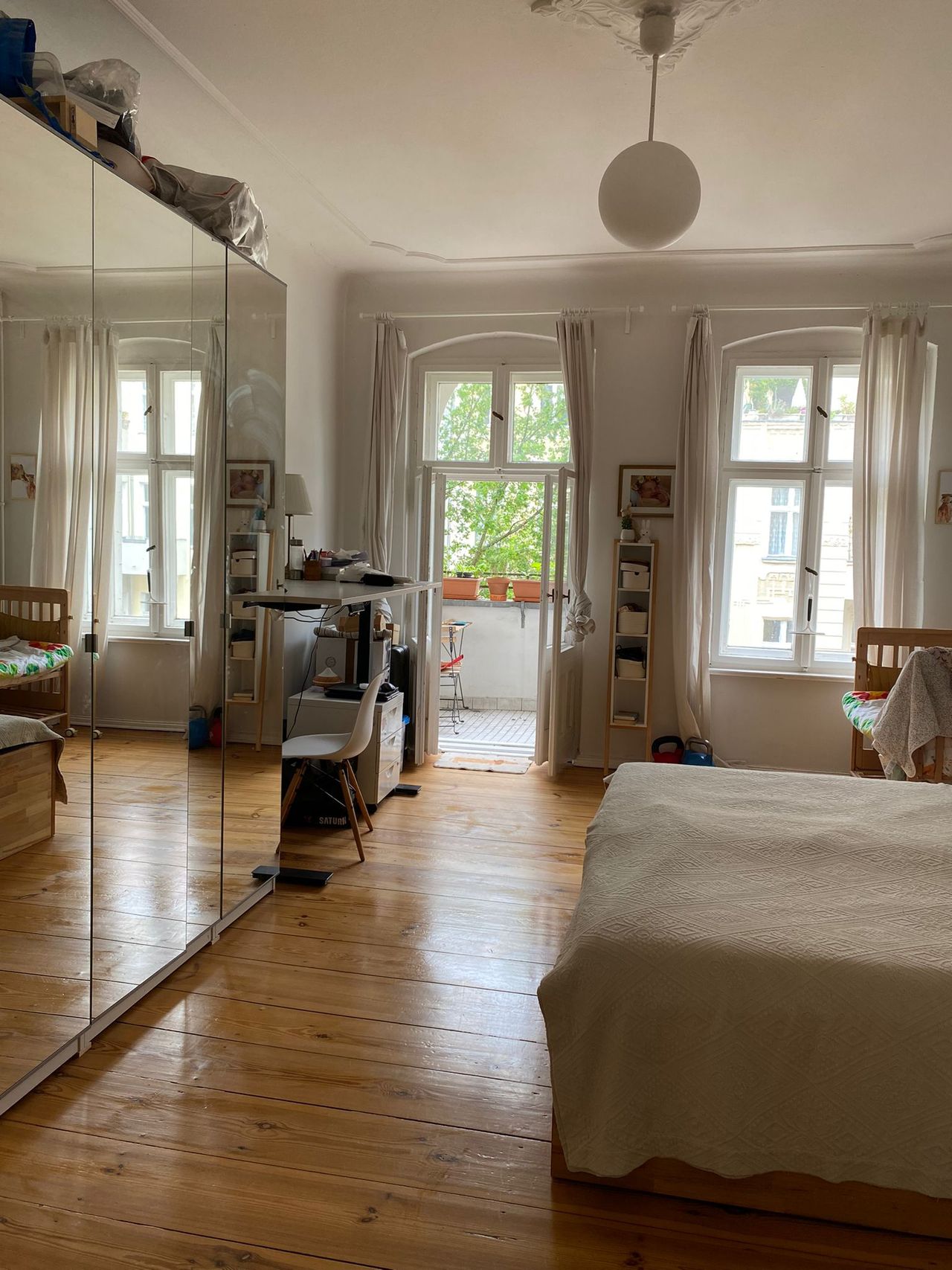 Beautiful "Altbau" Apartment in Berlin Wilmersdorf