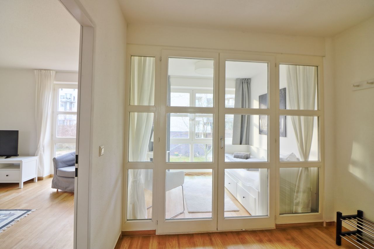 Furnished 2,5 room apartment at Checkpoint Charlie