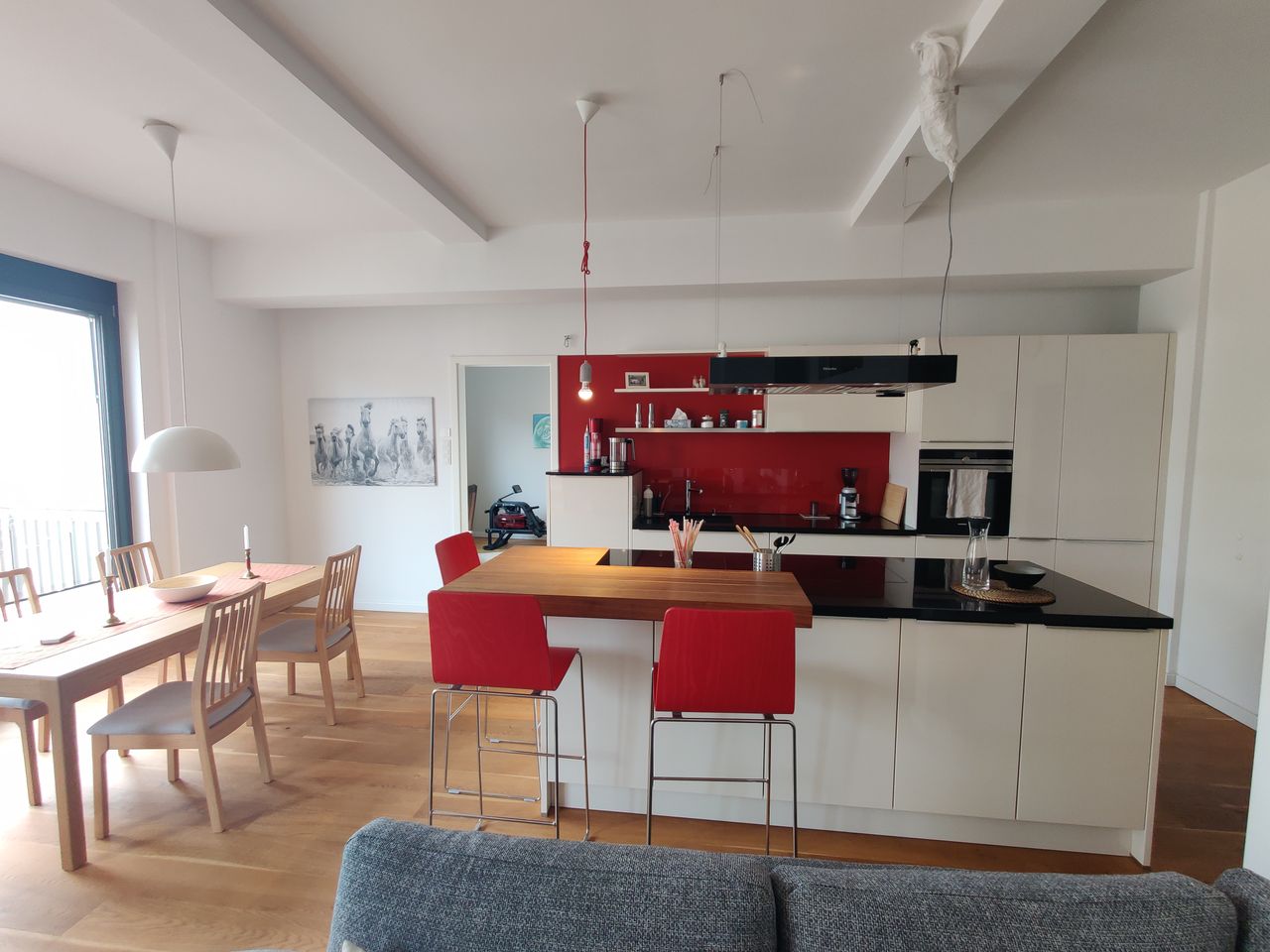 Beautiful quiet loft apartment in the heart of Kreuzberg near U7, 4 rooms