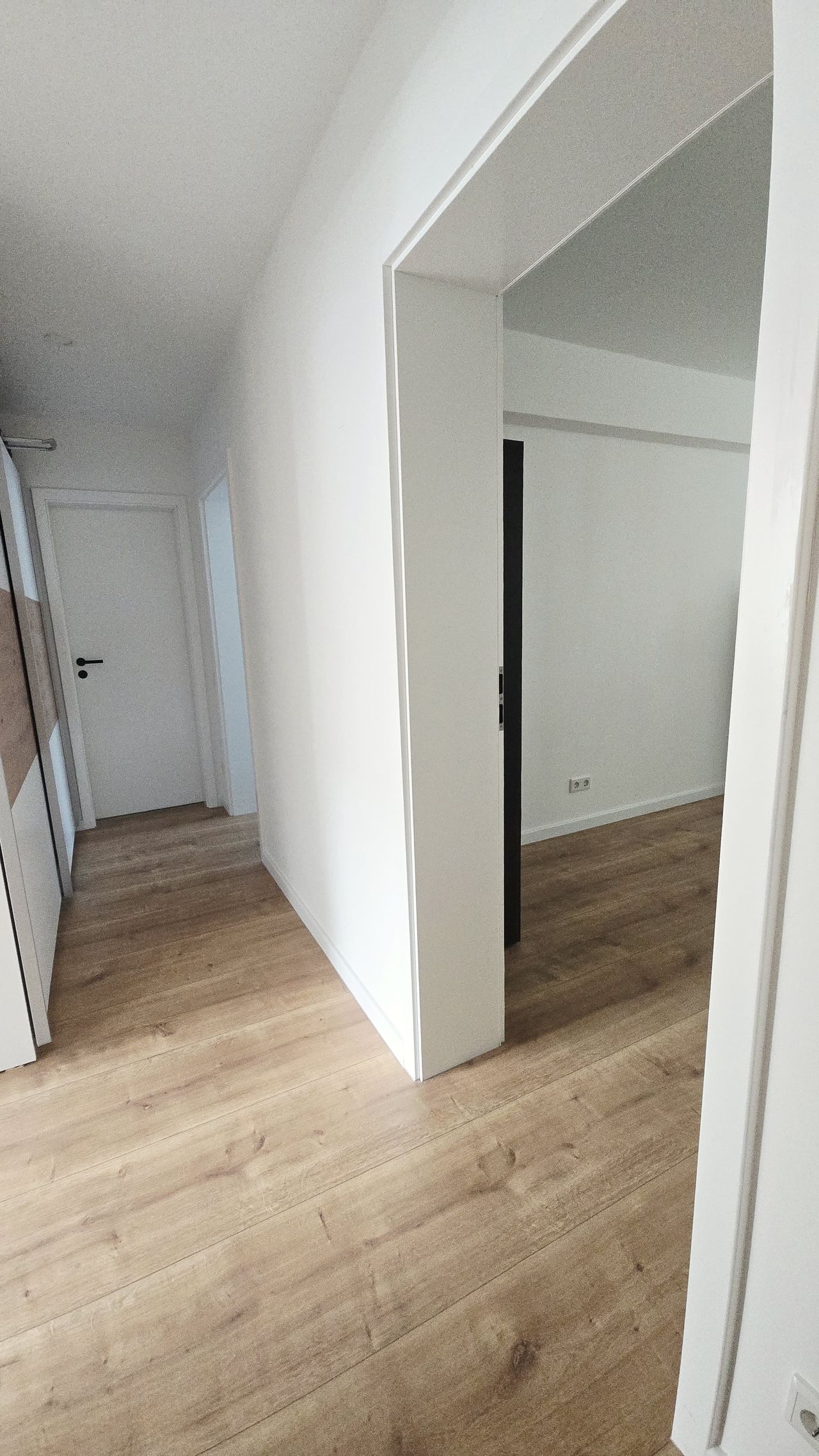 🏙 Urban Chic Apartment in Medienhafen– Quiet Street, Full Comfort & Green View ✨