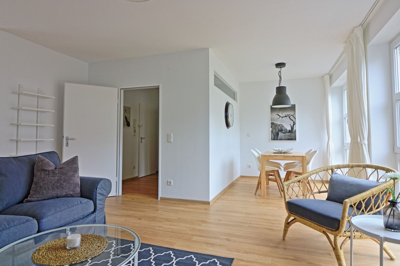 Beautiful furnished 3 room apartment in central location of Berlin
