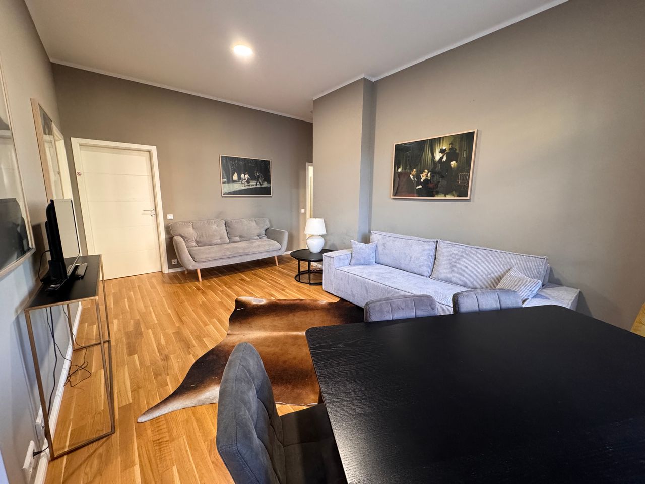 Amazing and fashionable home in nice area