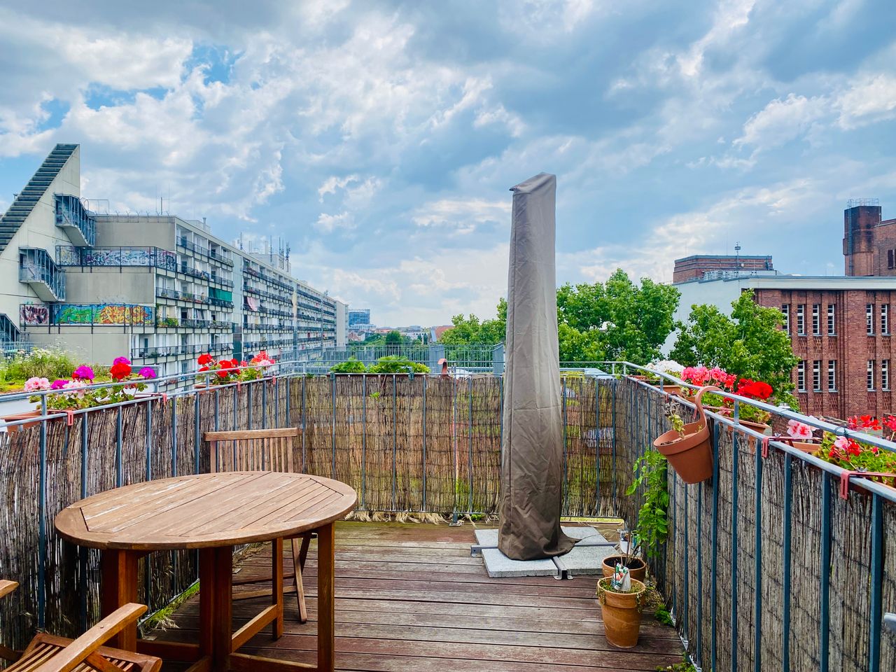 Unique duplex top-floor apartment in prestigious old building with elevator and balcony