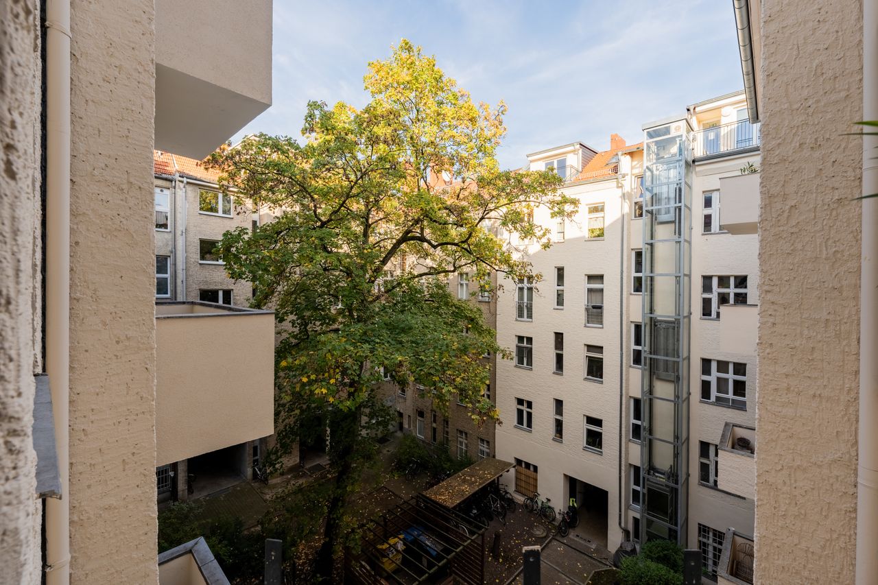 Bright & Contemporary Living in the Heart of Neukölln