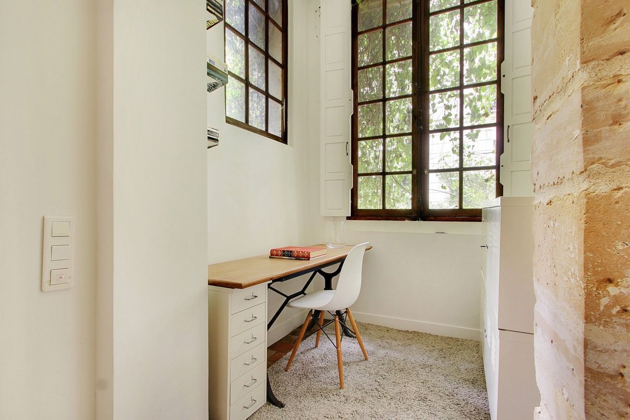 Authentic Duplex Loft in the Heart of Le Marais