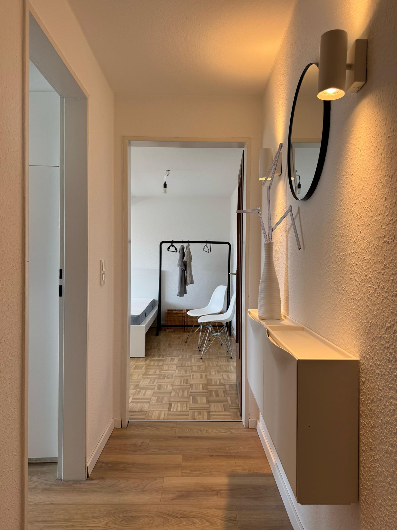 Charming top floor apartment with far-reaching views over Cologne's rooftops