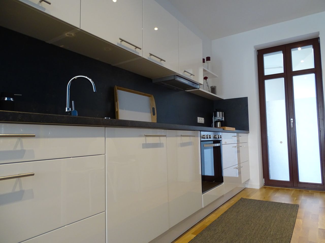 Lovingly furnished, fully equipped new apartment in Leipzig with top transport connections