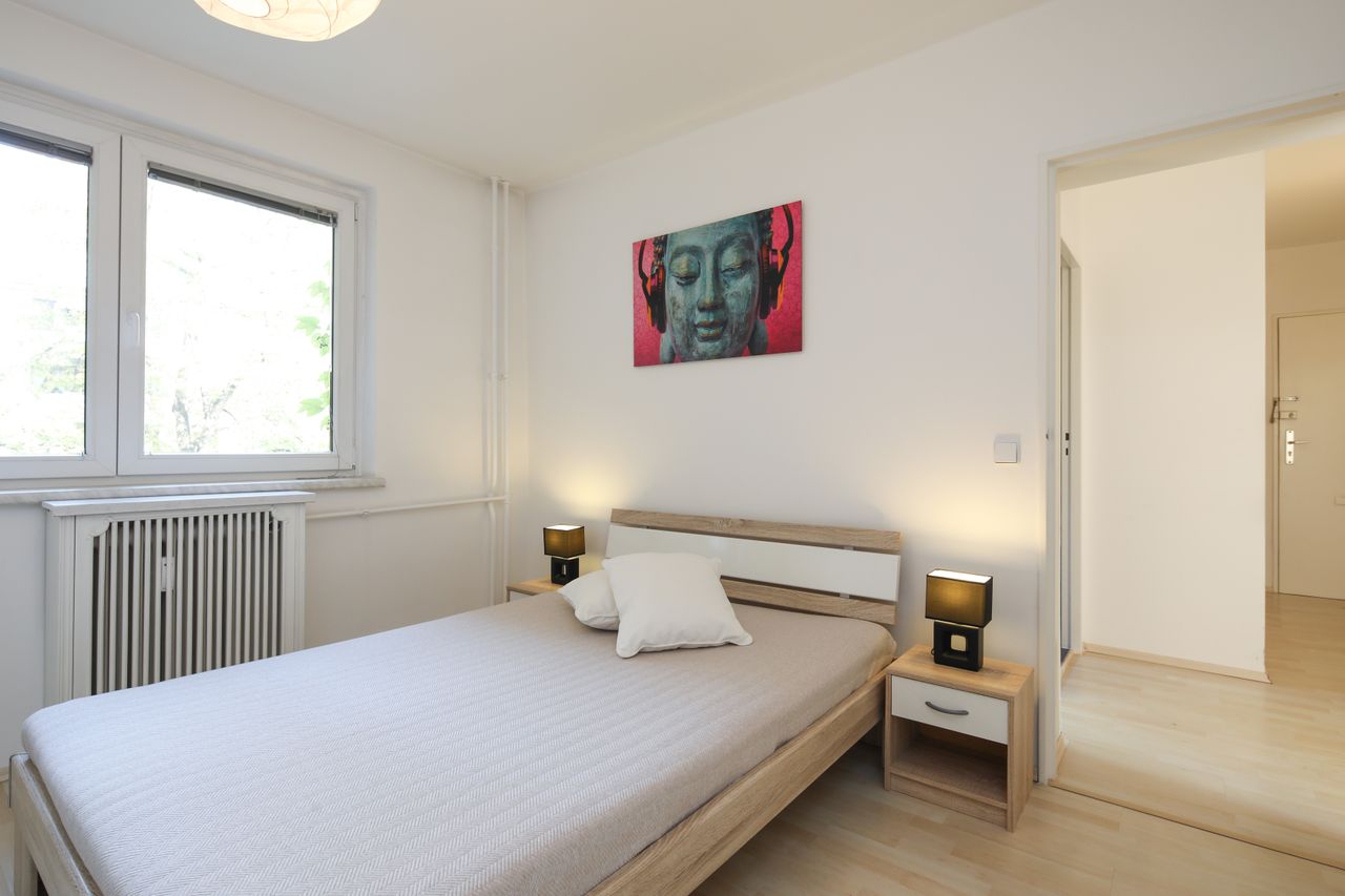 Bright and modern 2 room business apartment with southwest balcony in Berlin Mitte / Wedding