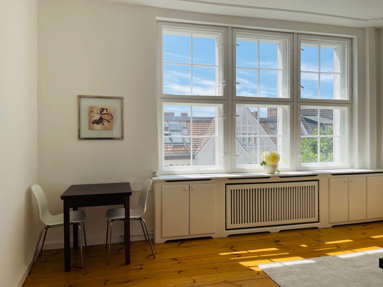 Stylish & light-flooded flat in quiet, central location of Friedenau