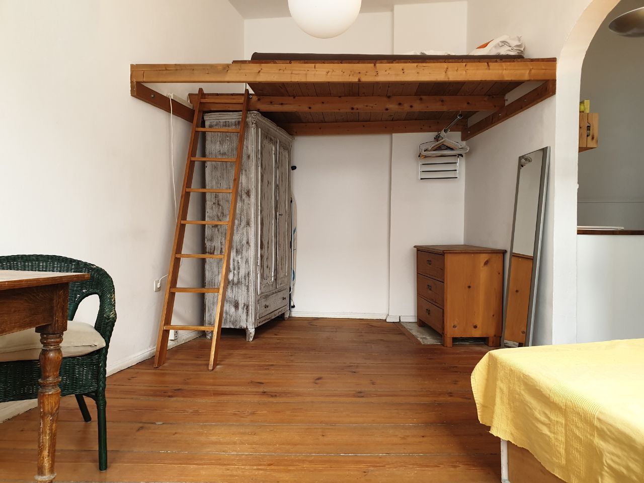 Bright, perfect flat in Bergmankiez Kreuzberg with terrace