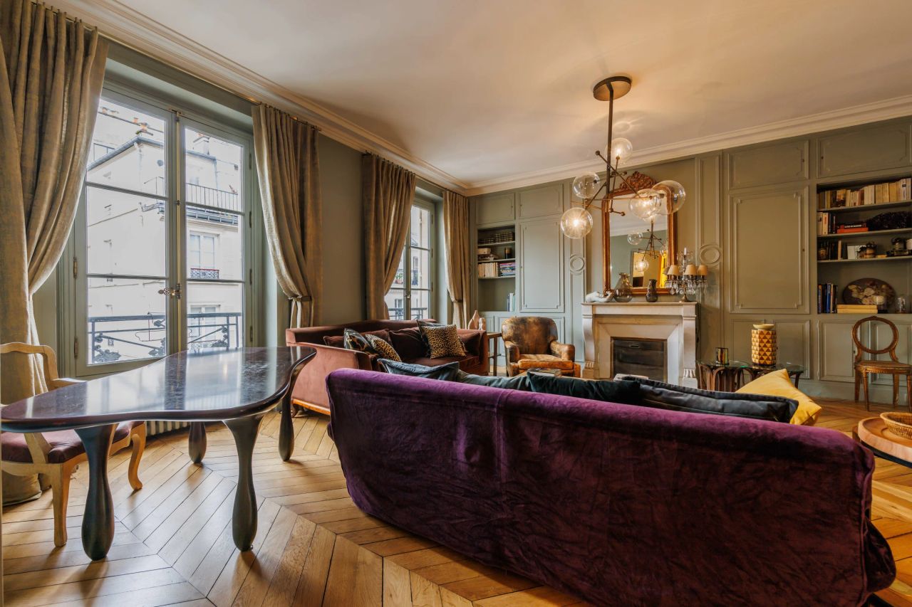 Exquisite Parisian Getaway in the Heart of the 9th Arrondissement