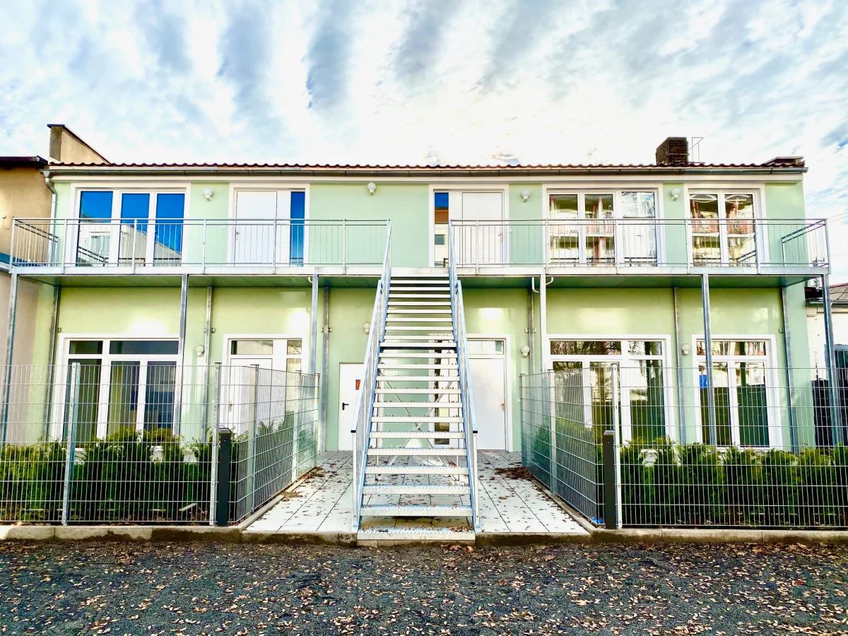 Amazing and fashionable home in nice area