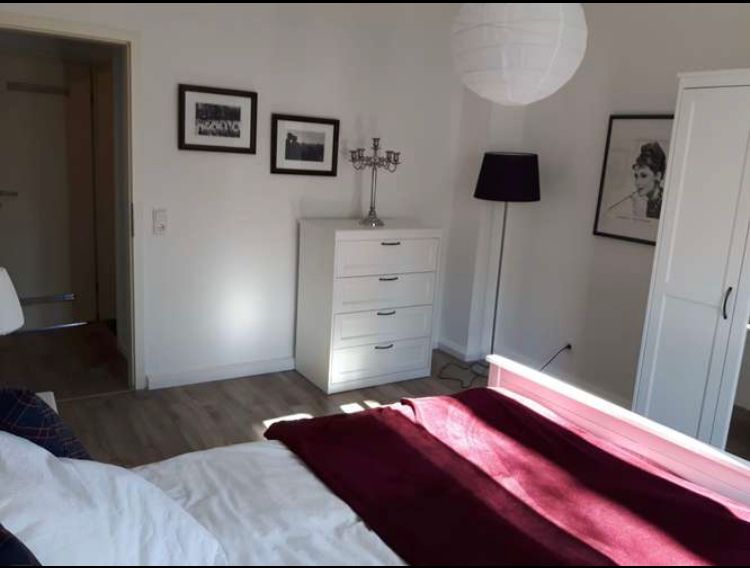 Stylish 3 room apartment in the clinic district - close to the center and still quiet
