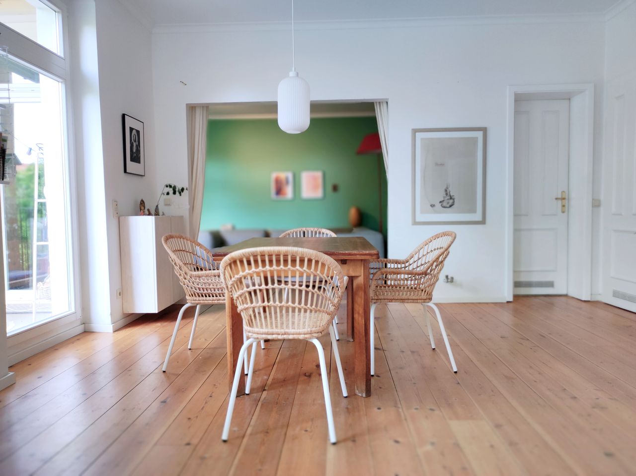 Great apartment in one of the most beautiful streets of Berlin near Mauerpark