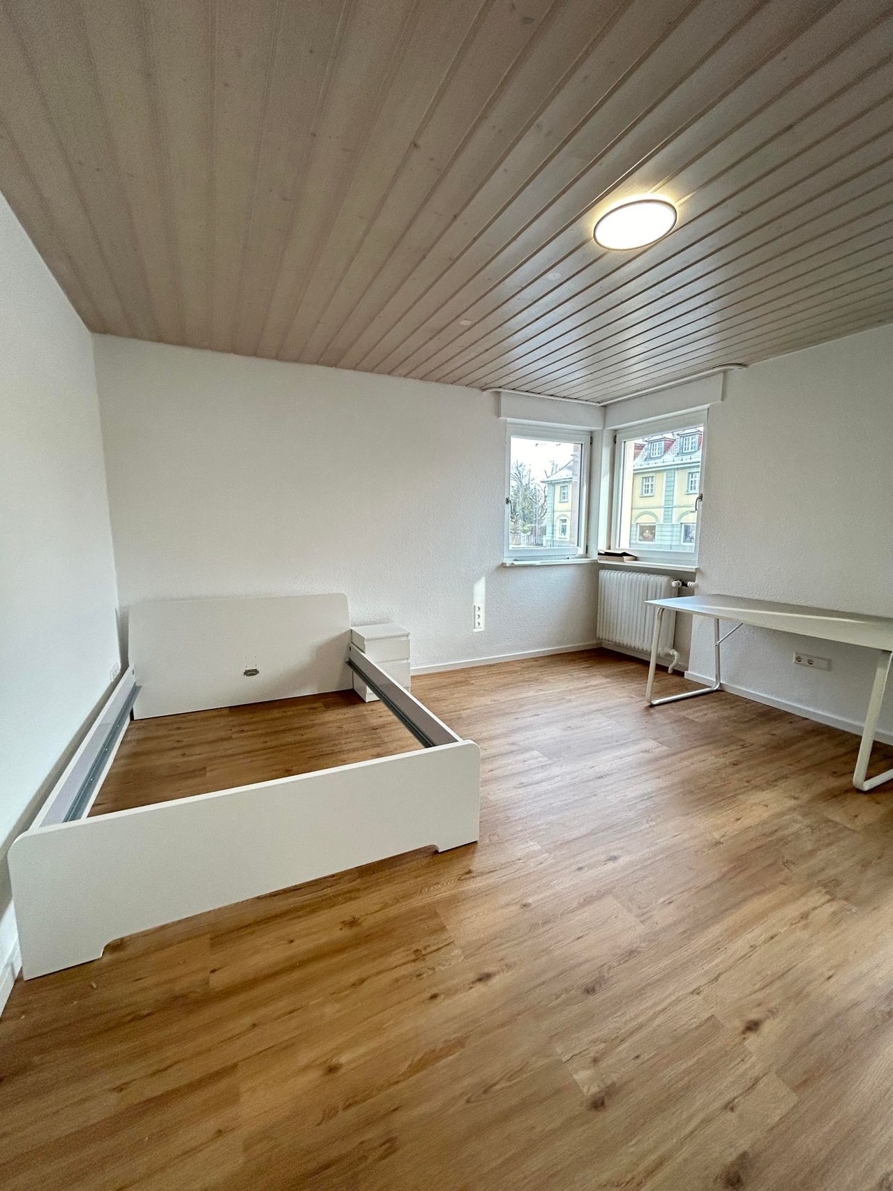 Ideal Accommodation for Employees Working Away from Home – 9 Private Bedrooms