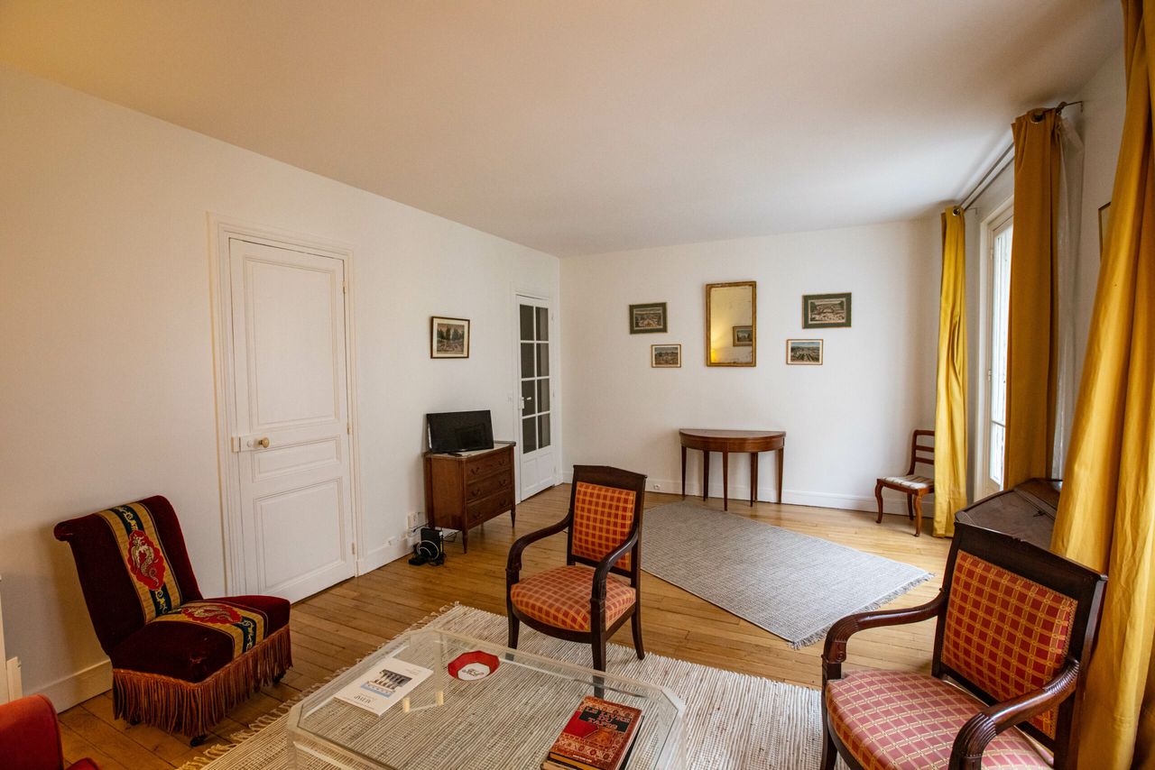 1-bedroom apartment close to the Eiffel Tower