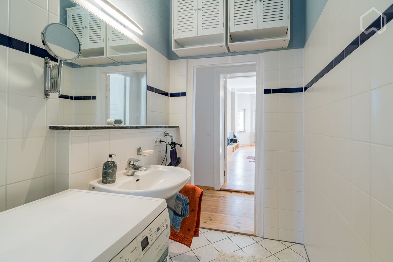 Beautiful apartment in an old building in Prenzlauer Berg- centrally located