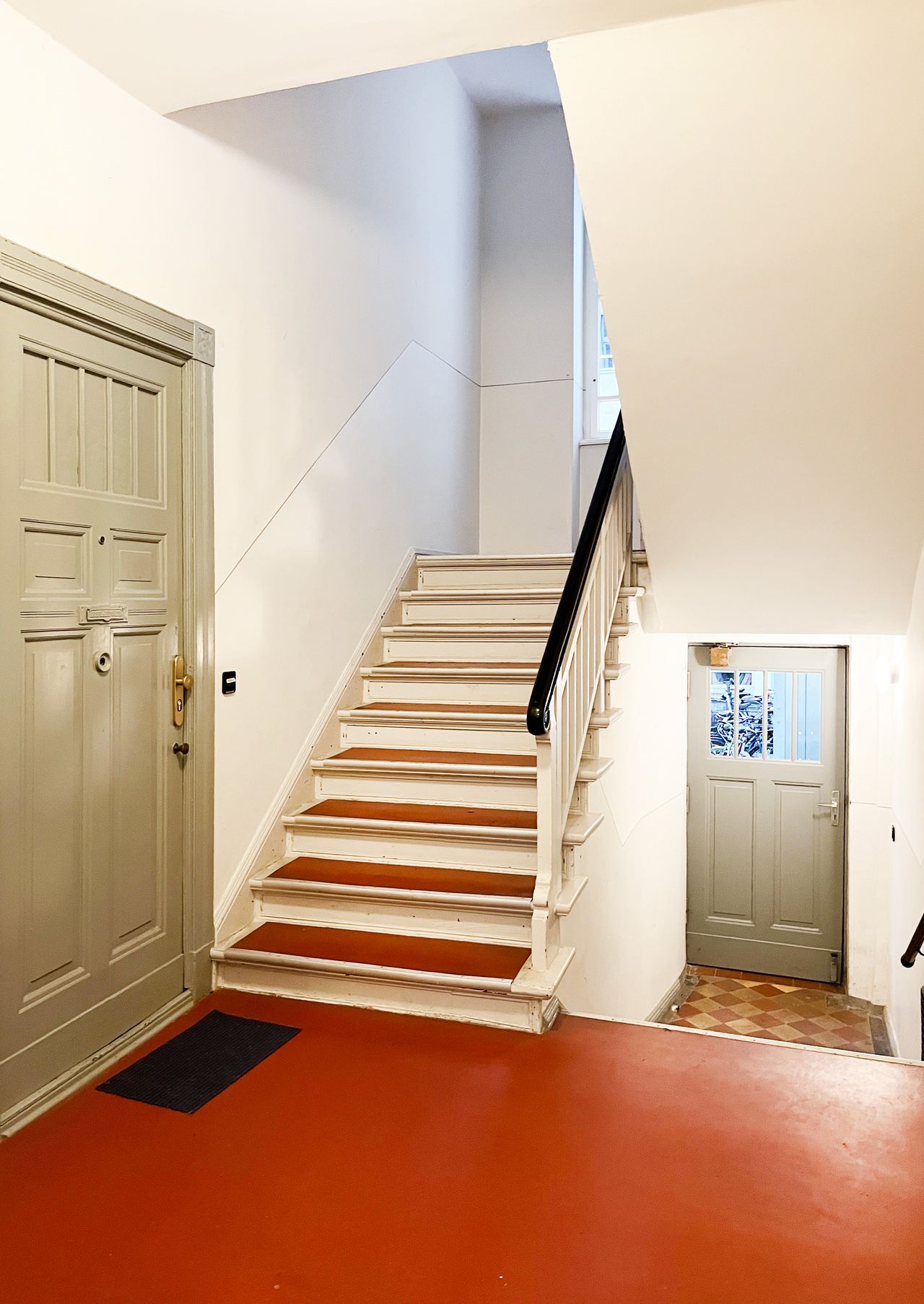 Bright and quiet flat in Prenzlauer Berg with shared magical garden