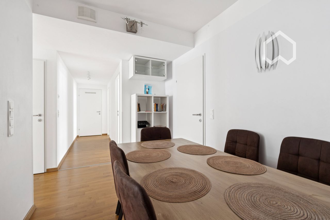 Sunny family-friendly Apartment