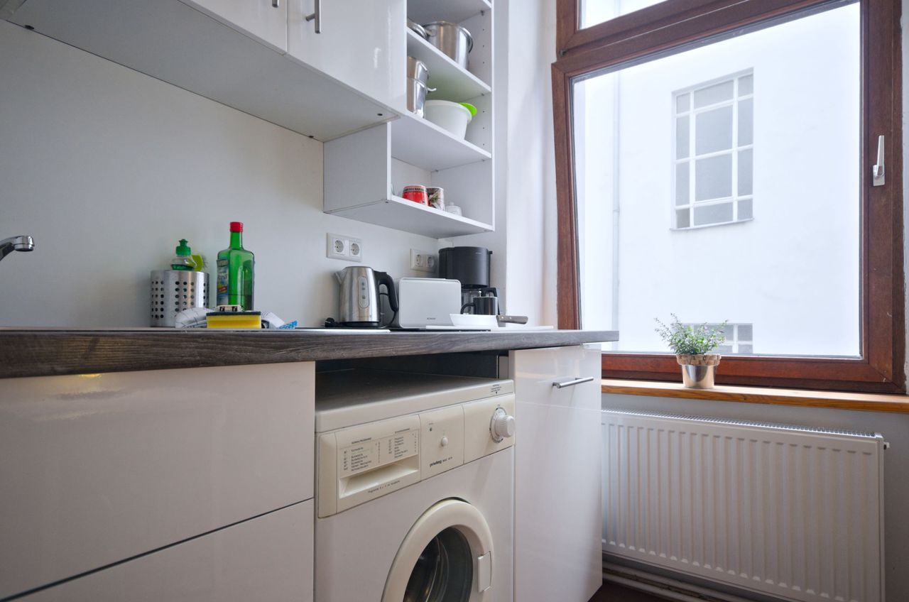 Spacious, gorgeous home in Moabit