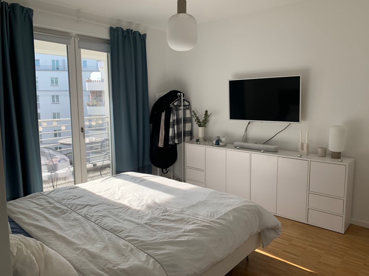 2-Room Sublet 28.12-28.02 , Friedrichshain, Modern Building