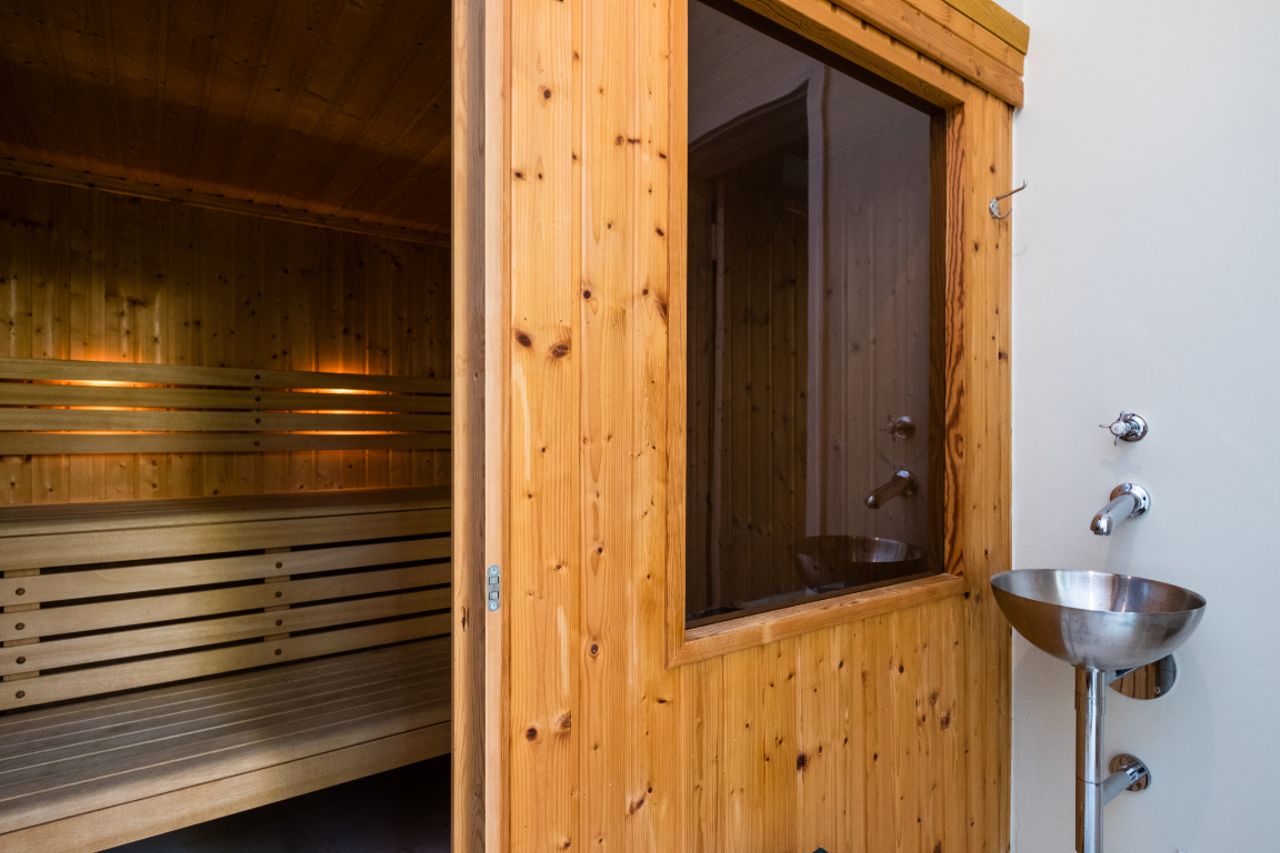 Modern & beautiful home with sauna and garden in Prenzlauer Berg