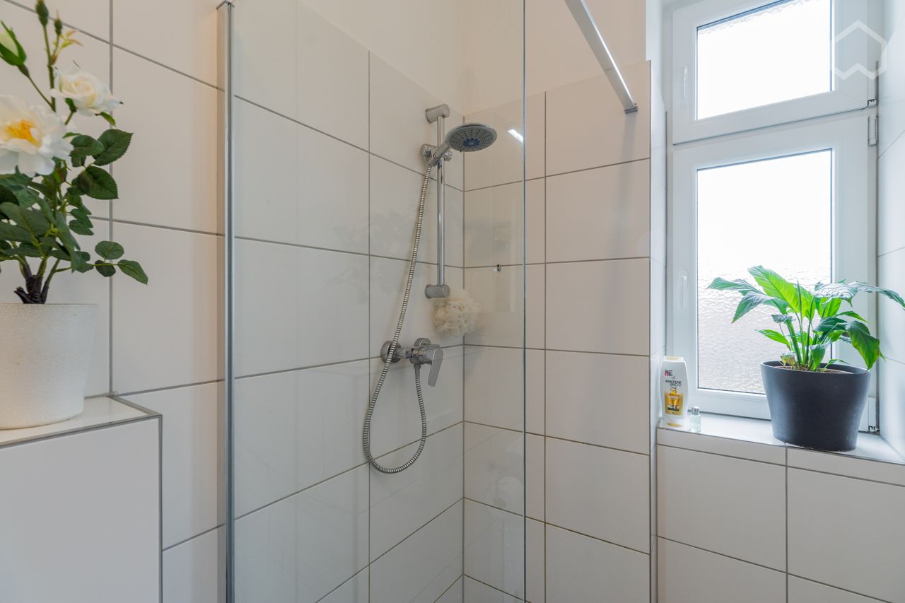 Modern 2 room apartment with balcony in the heart of Steglitz