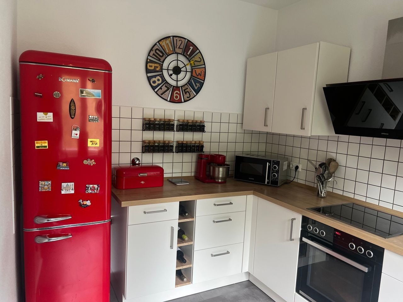 Modern 3-Room Apartment with Sunny Balcony & Forest View in Essen-Stadtwald – Fully Furnished