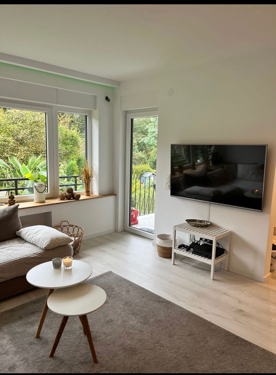 Modern, cozy apartment, near the Rhine Energy Stadium